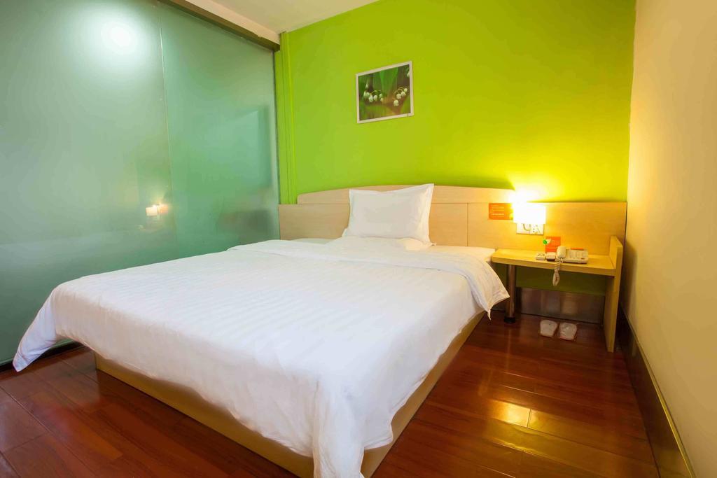 7Days Inn Luoyang Zhongzhou Road Hall Of Enlightened Rule Rum bild